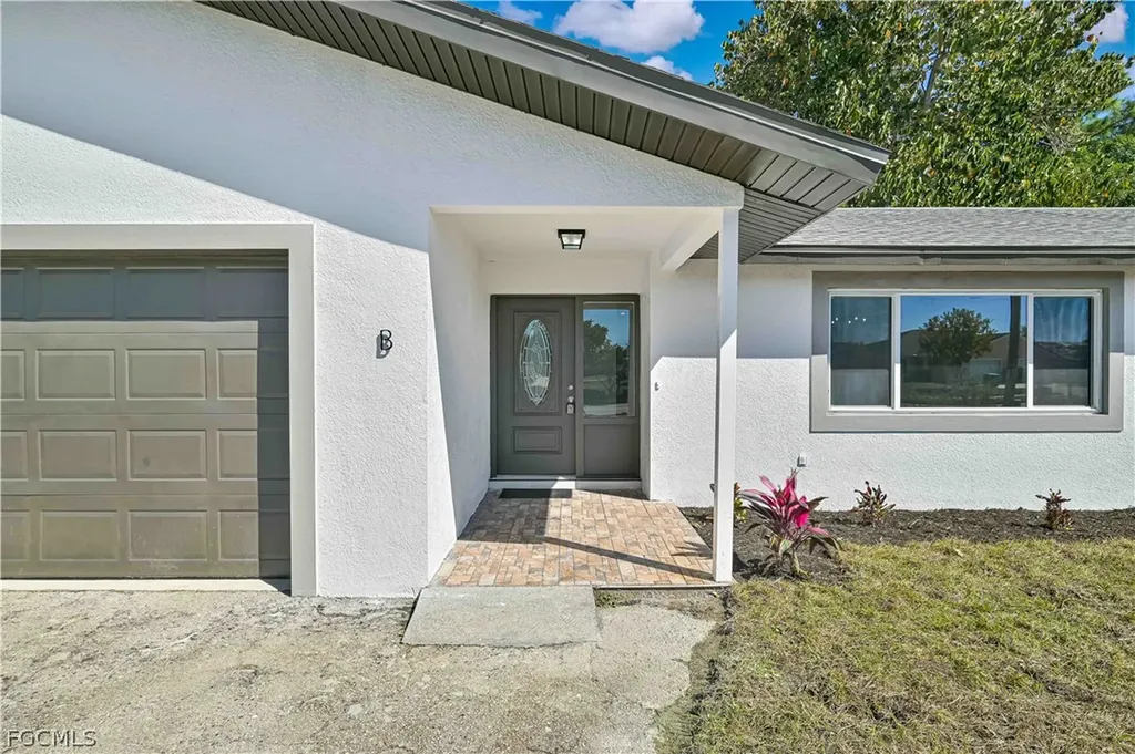 115 SE 24th Avenue Cape Coral FL 33990