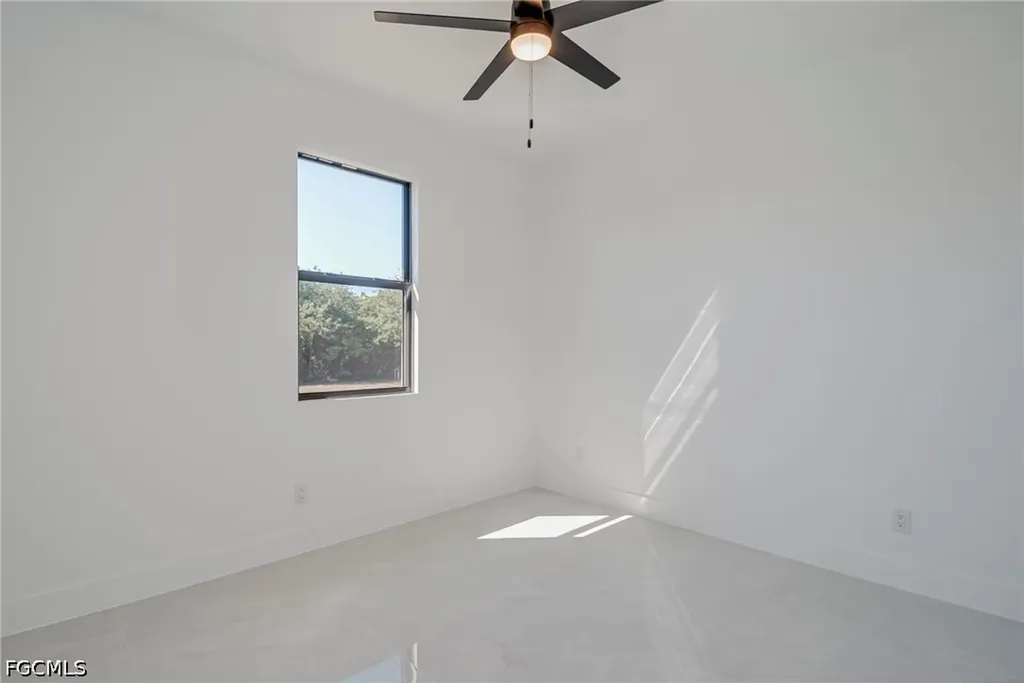 3010 2nd Street SW Lehigh Acres FL 33976