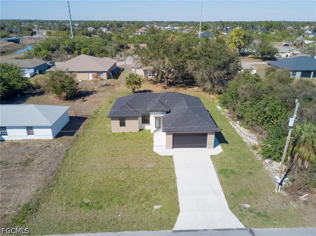 3010 2nd Street SW Lehigh Acres FL 33976