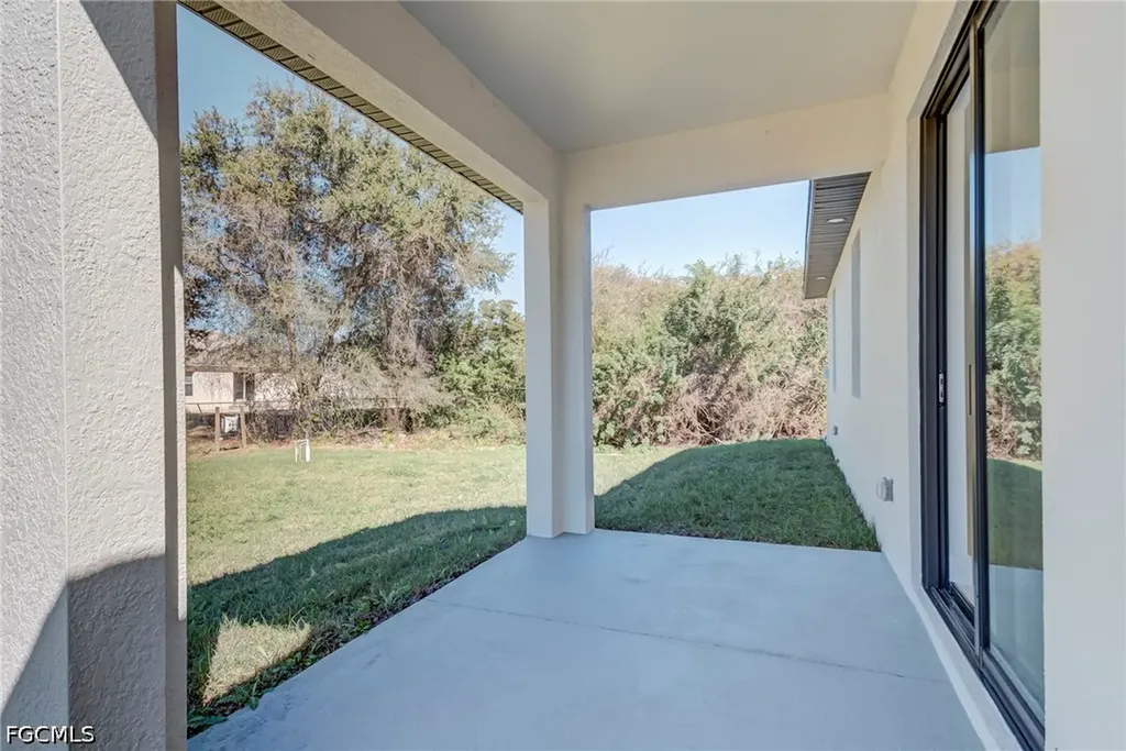 3010 2nd Street SW Lehigh Acres FL 33976