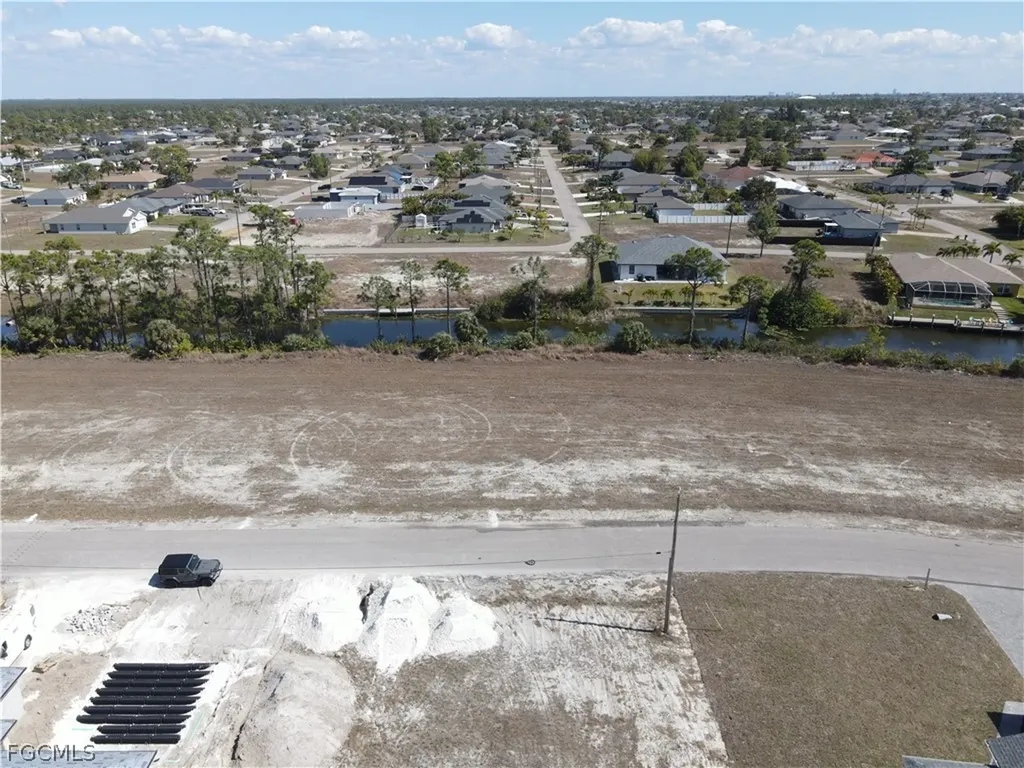 2807 NW 26th Place Cape Coral FL 33993