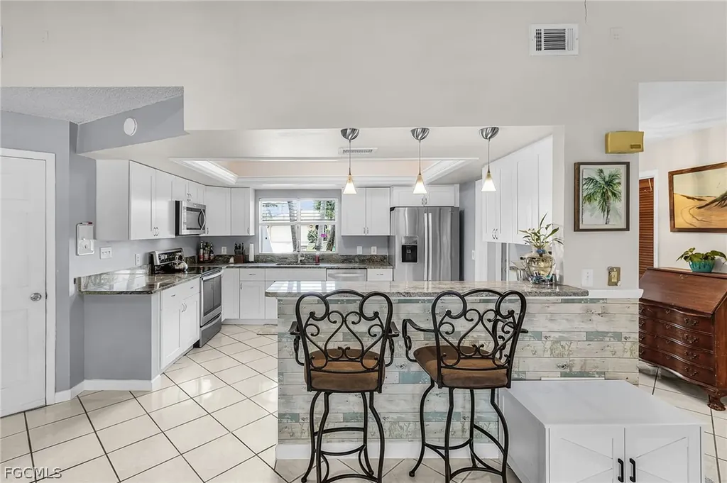 919 SE 19th Terrace Cape Coral FL 33990