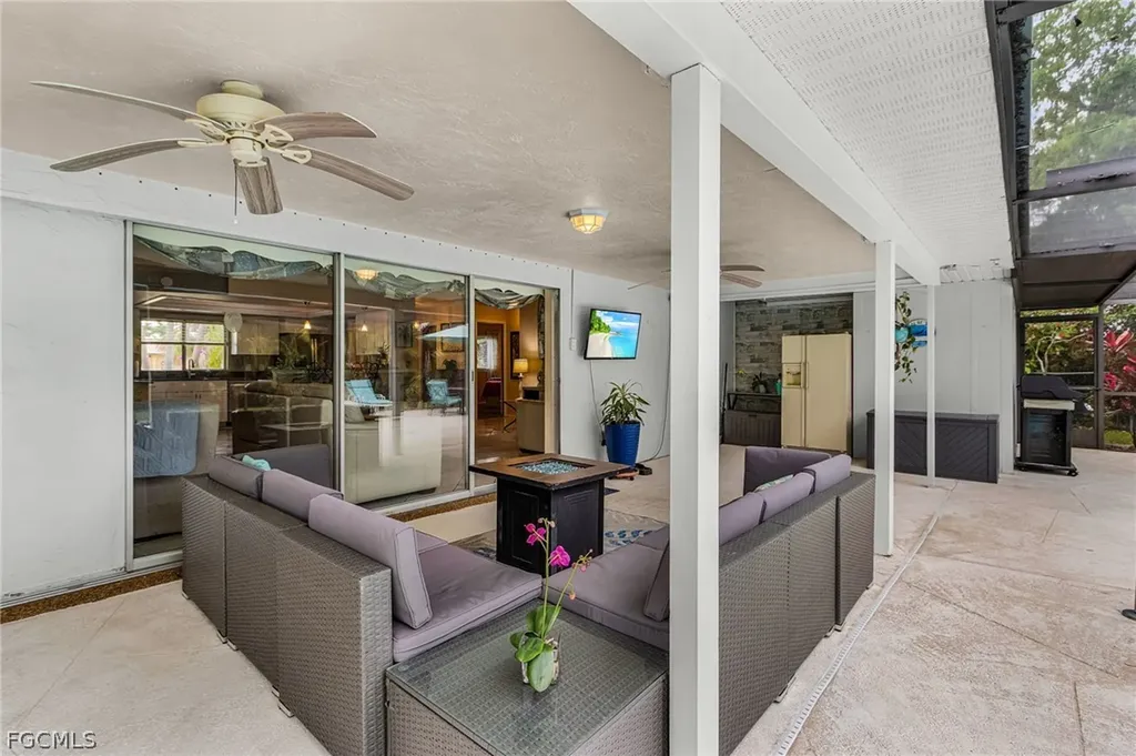 919 SE 19th Terrace Cape Coral FL 33990