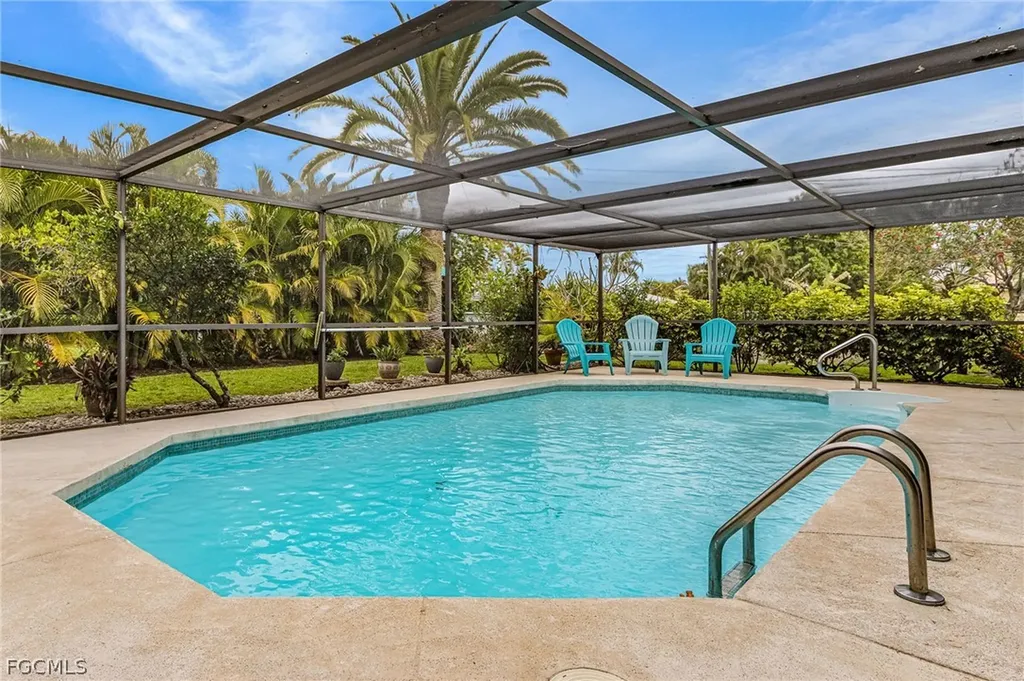 919 SE 19th Terrace Cape Coral FL 33990