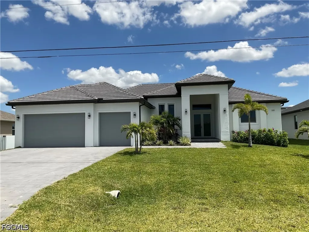 335 SW 31st Place Cape Coral FL 33991