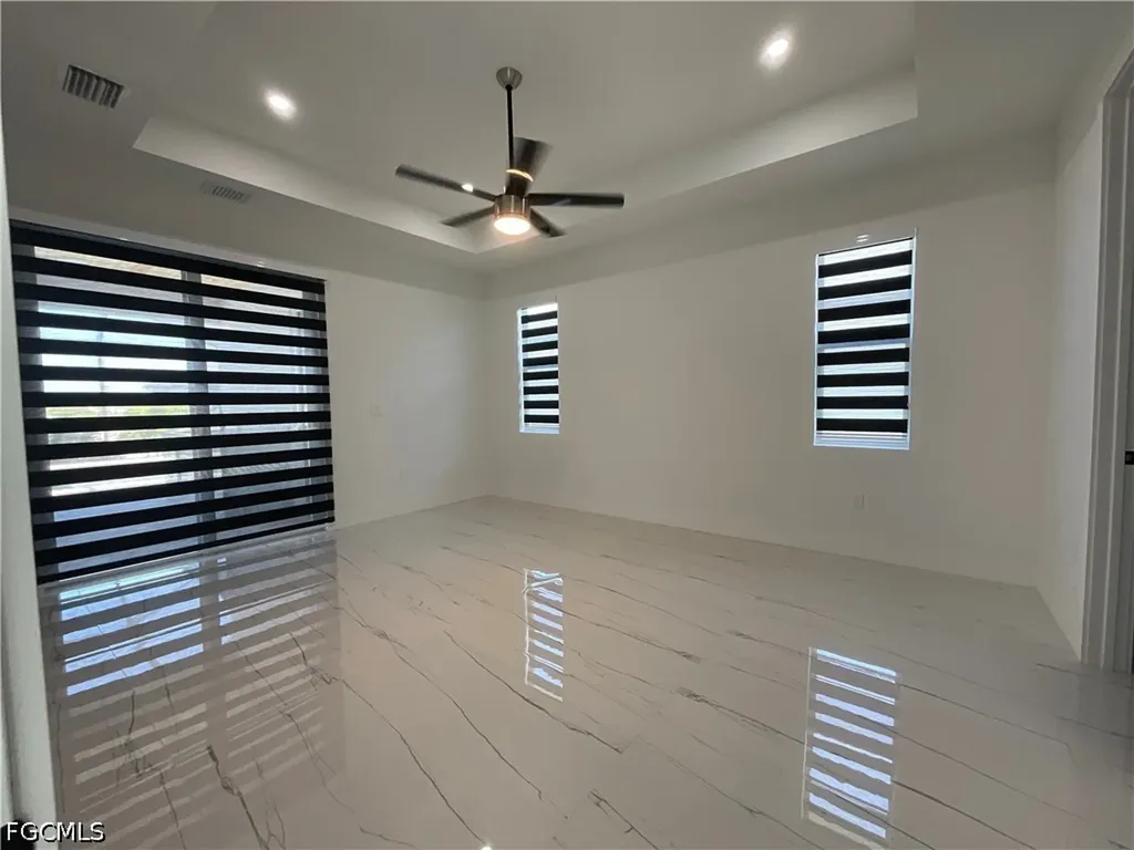 335 SW 31st Place Cape Coral FL 33991