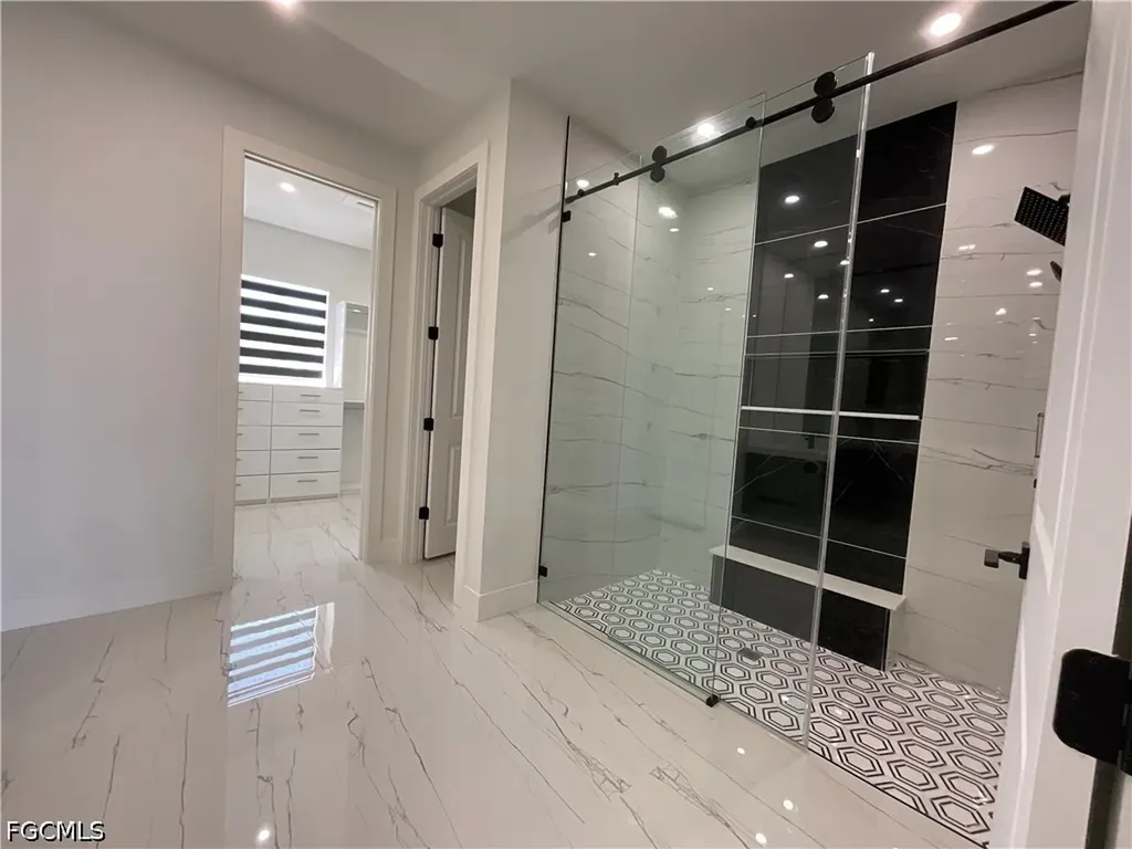 335 SW 31st Place Cape Coral FL 33991