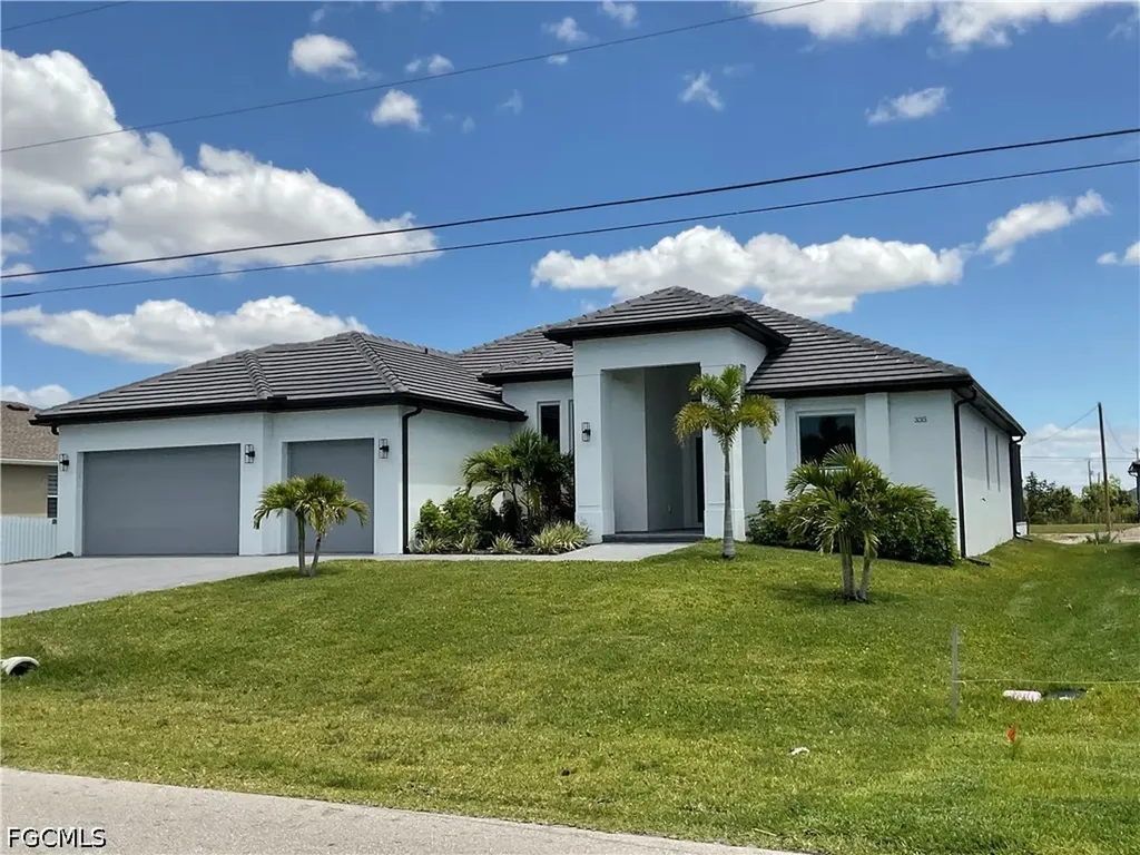 335 SW 31st Place Cape Coral FL 33991