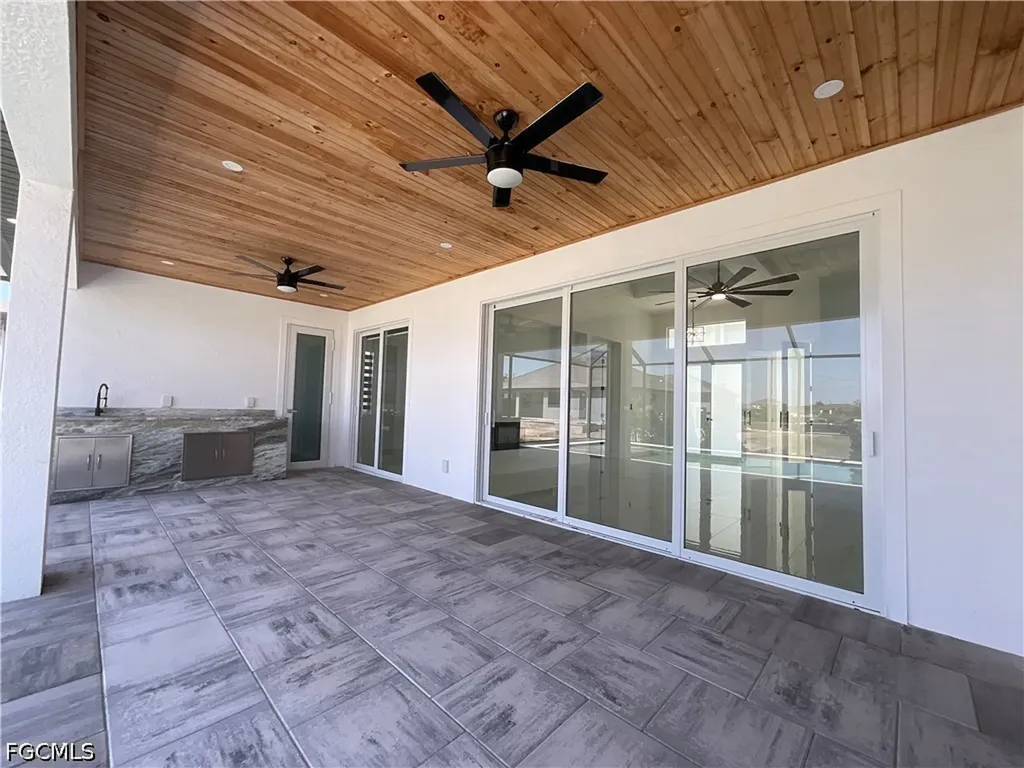 335 SW 31st Place Cape Coral FL 33991