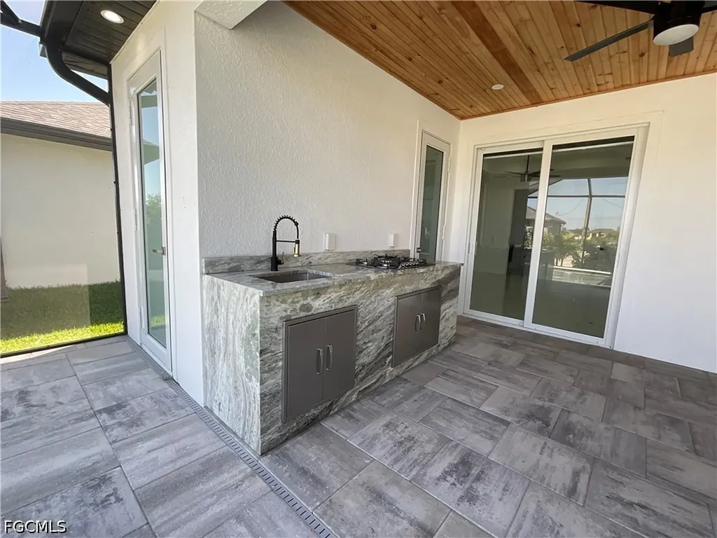 335 SW 31st Place Cape Coral FL 33991