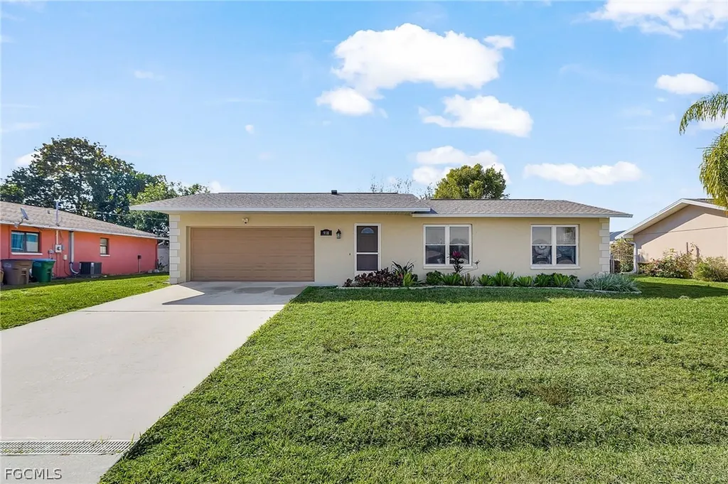 910 SE 15th Street Cape Coral FL 33990