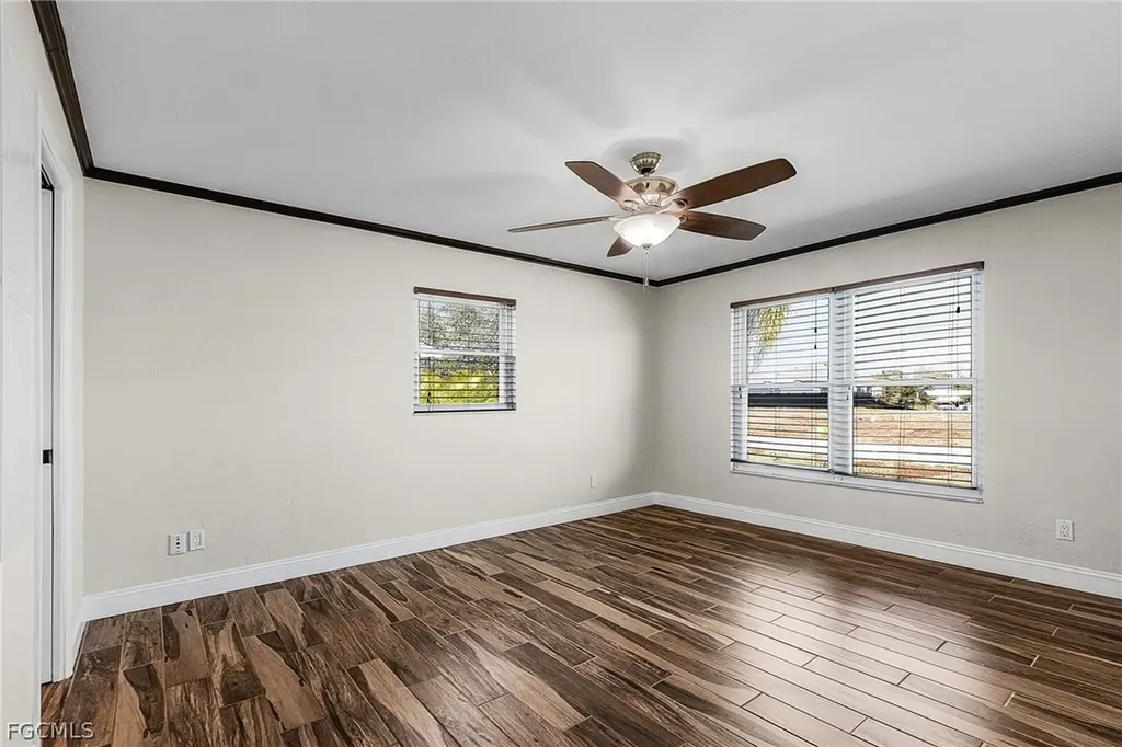 910 SE 15th Street Cape Coral FL 33990
