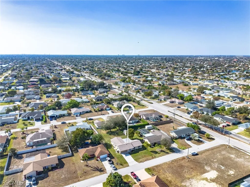 910 SE 15th Street Cape Coral FL 33990