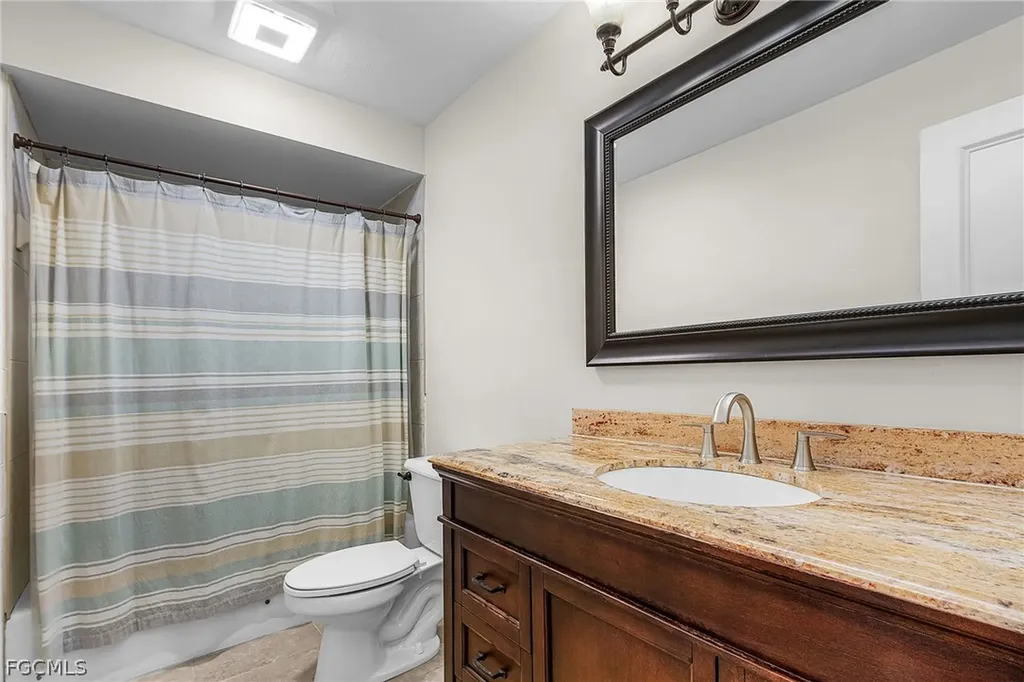 910 SE 15th Street Cape Coral FL 33990