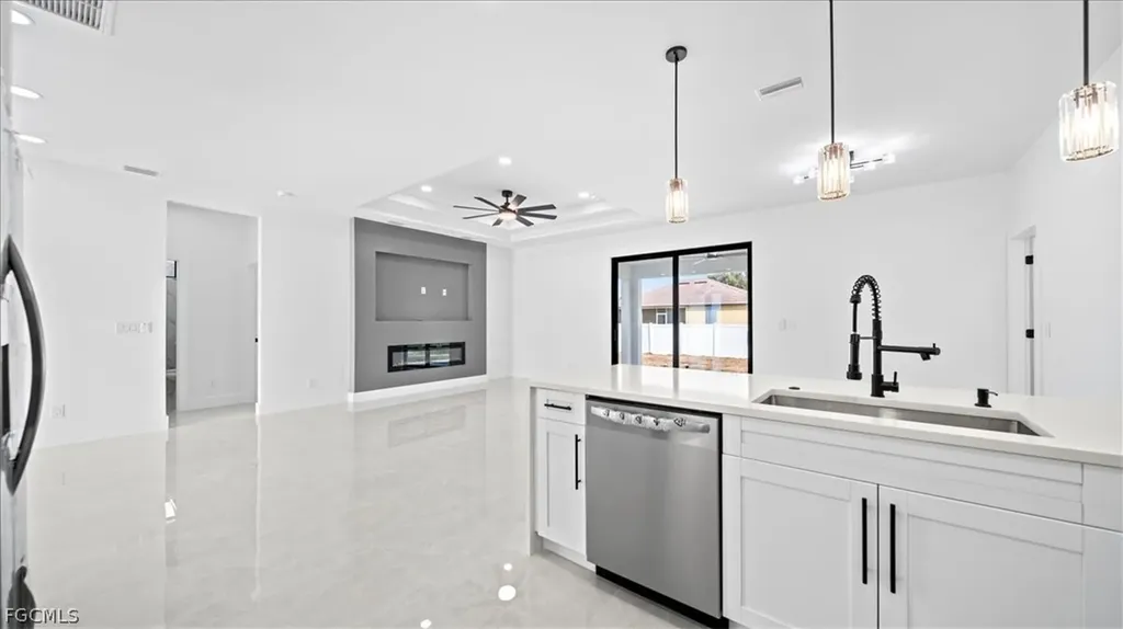 1941 NE 15th Street Cape Coral FL 33909