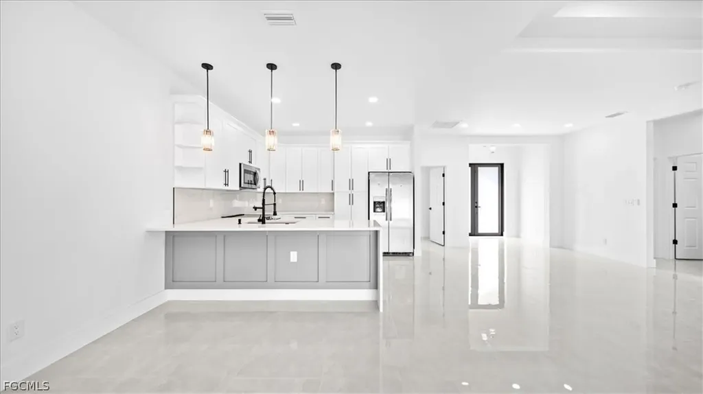 1941 NE 15th Street Cape Coral FL 33909