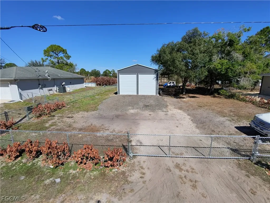 2912 52nd Street W Lehigh Acres FL 33971