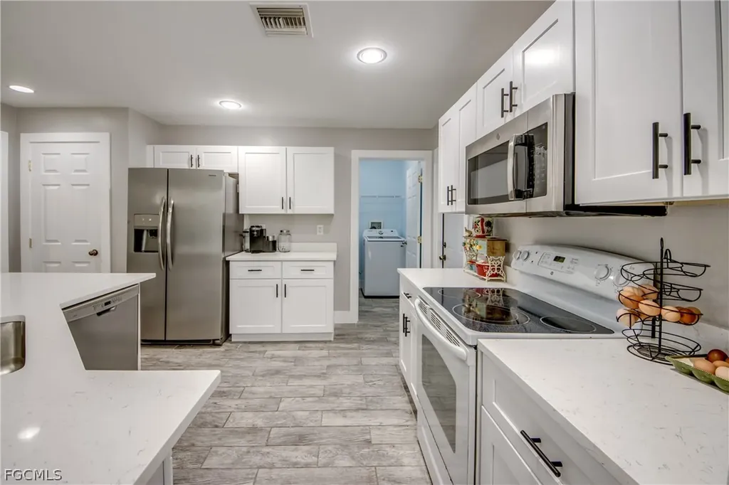2912 52nd Street W Lehigh Acres FL 33971