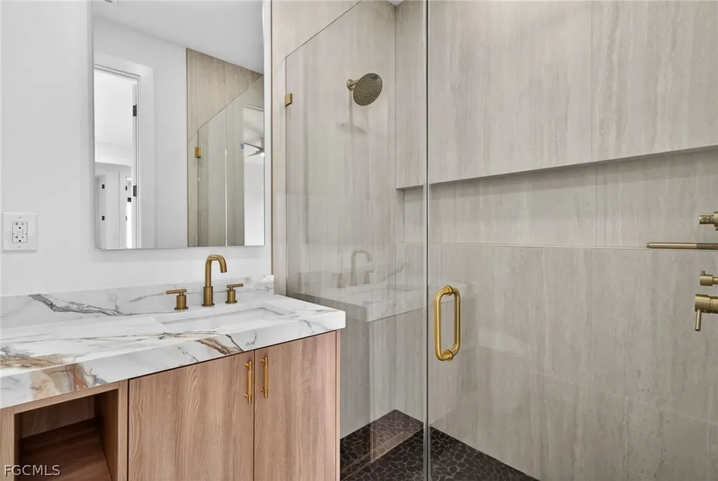 13 NW 35th Place Cape Coral FL 33993