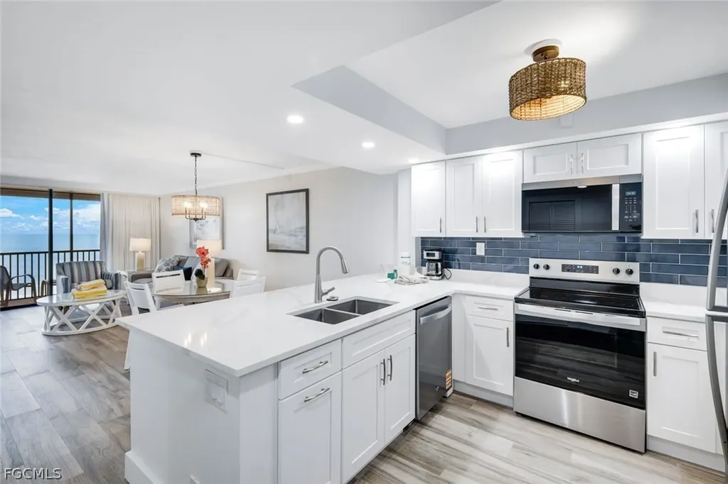 1501 Middle Gulf Drive Sanibel FL 33957