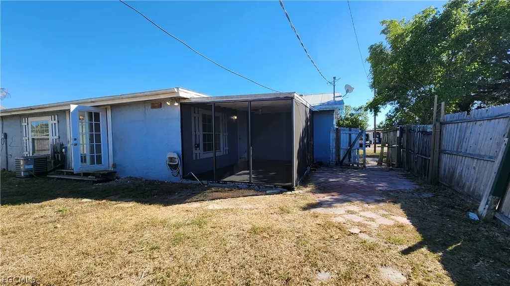 2181 Brandon Street Fort Myers FL 33907