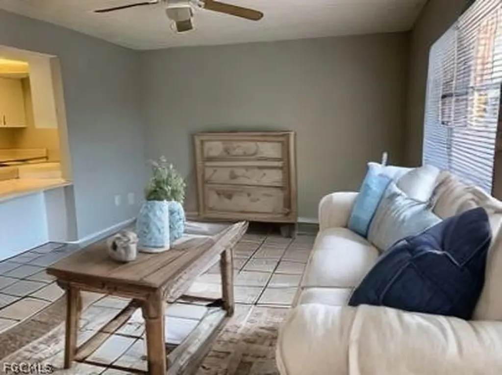309 SW 3rd Place Cape Coral FL 33991