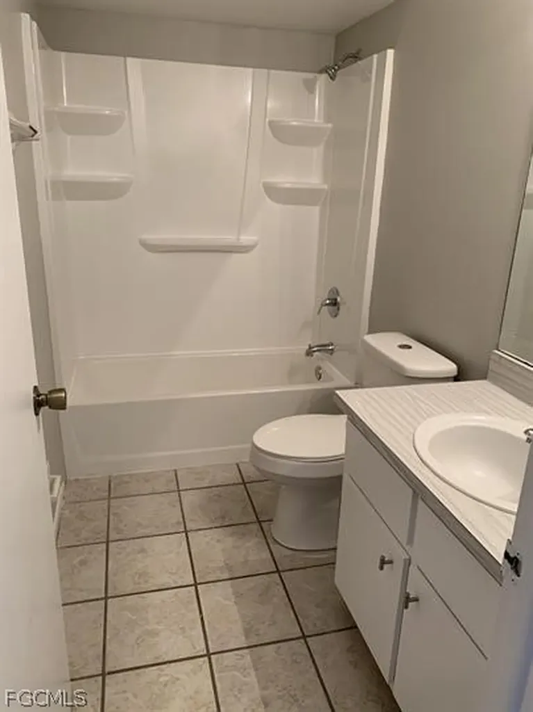 309 SW 3rd Place Cape Coral FL 33991