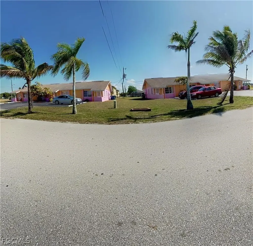 309 SW 3rd Place Cape Coral FL 33991