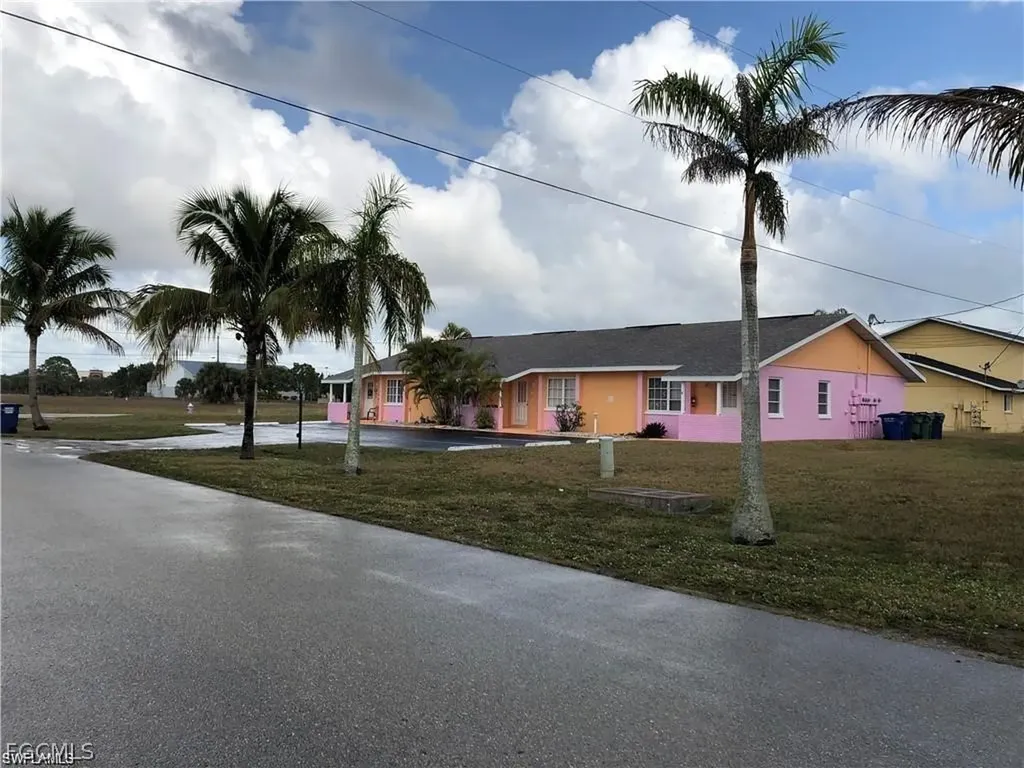 309 SW 3rd Place Cape Coral FL 33991