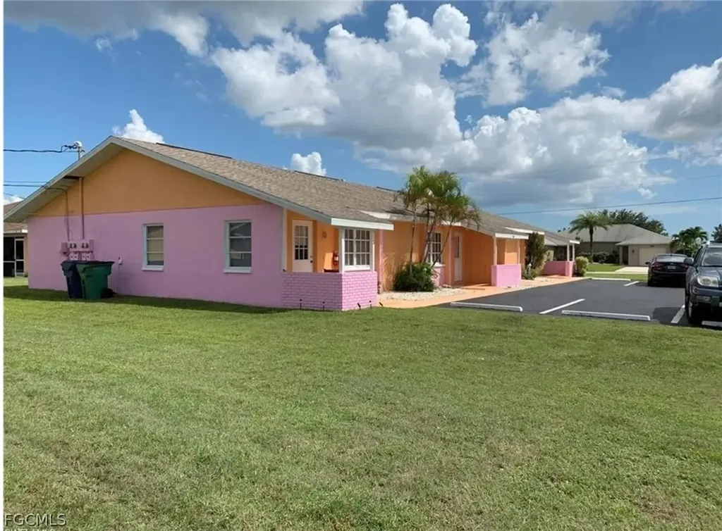 309 SW 3rd Place Cape Coral FL 33991
