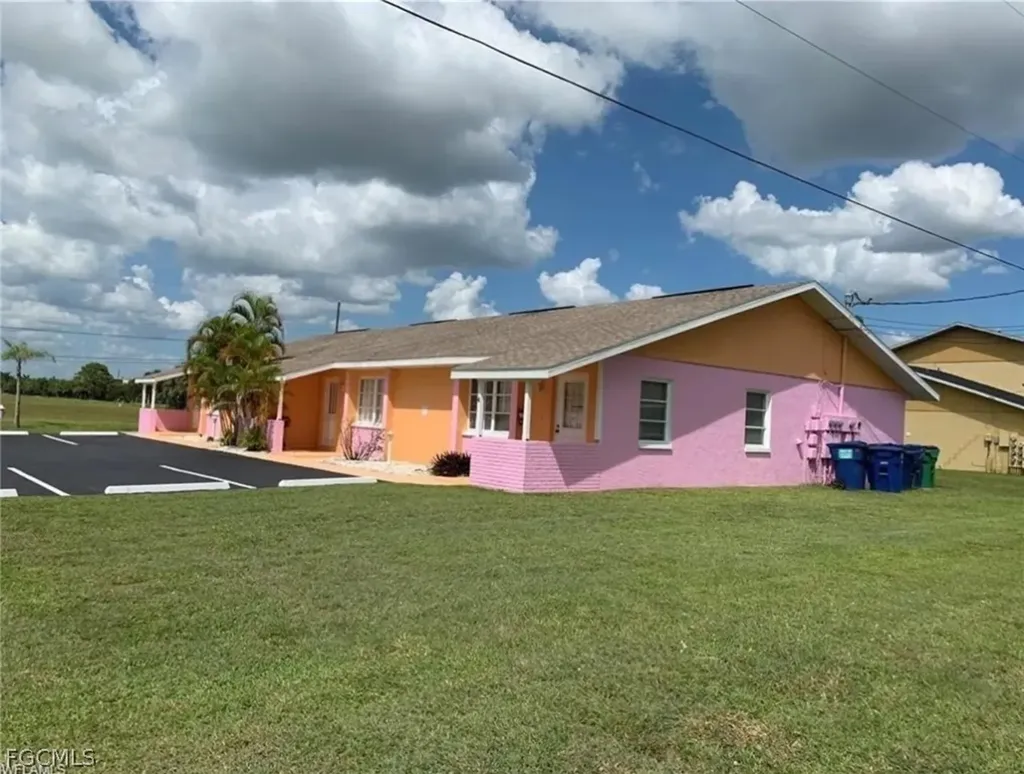 309 SW 3rd Place Cape Coral FL 33991