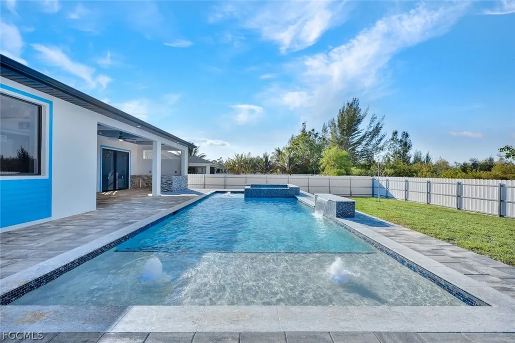 2917 NW 27th Street Cape Coral FL 33993