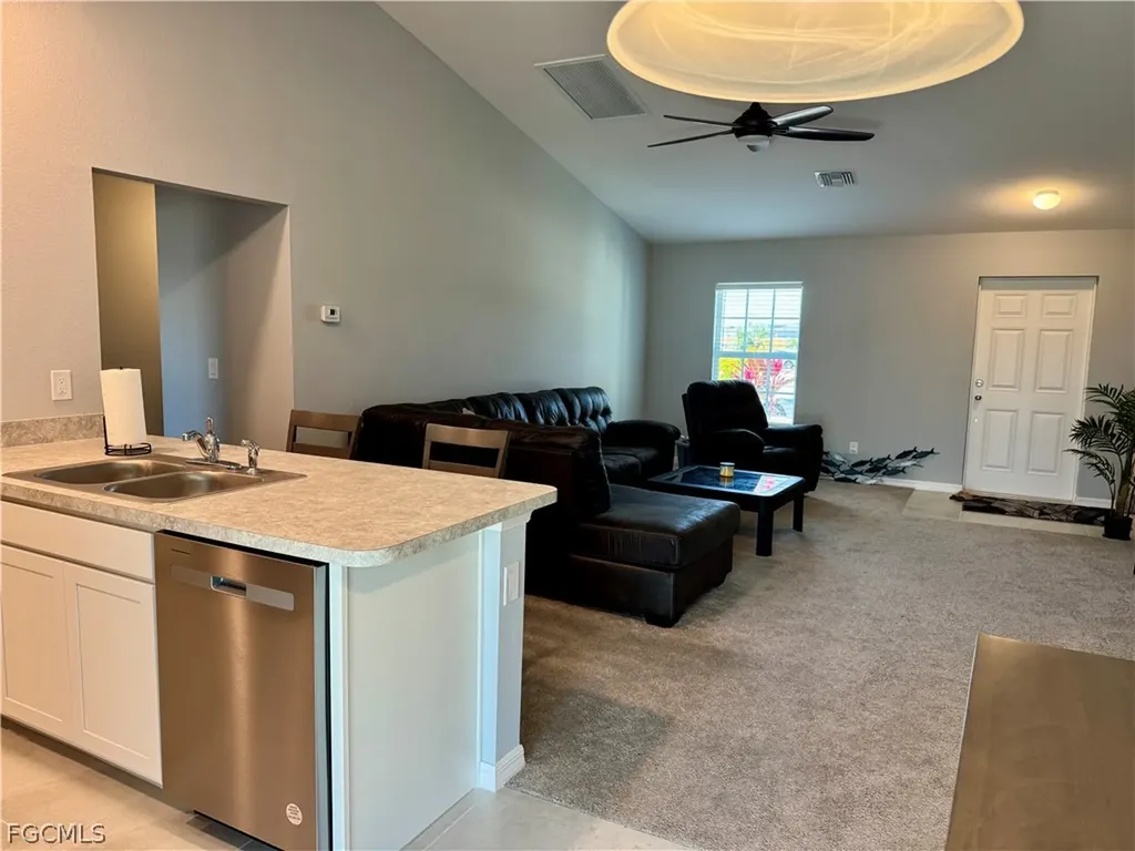 3003 NW 6th Place Cape Coral FL 33993