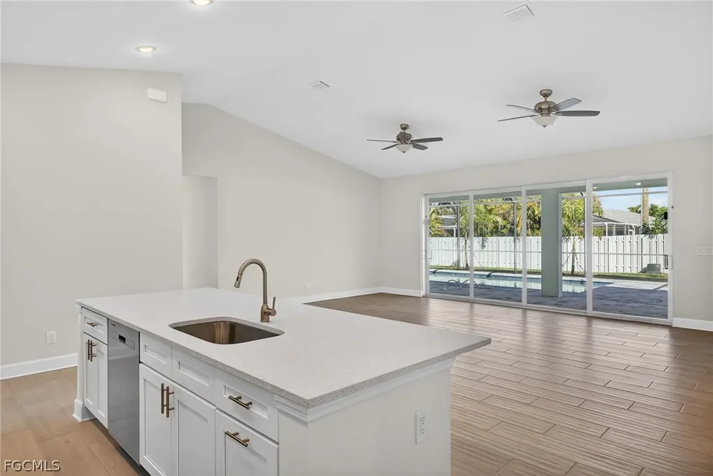 1141 SE 35th Street Cape Coral FL 33904