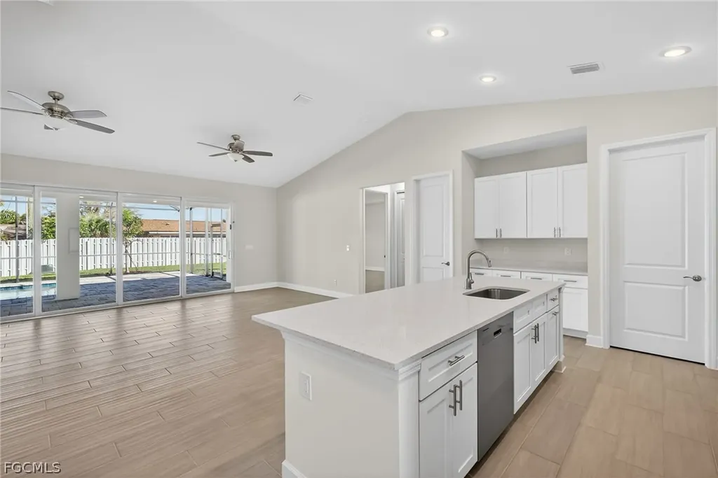 1141 SE 35th Street Cape Coral FL 33904