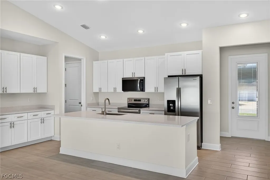 1141 SE 35th Street Cape Coral FL 33904