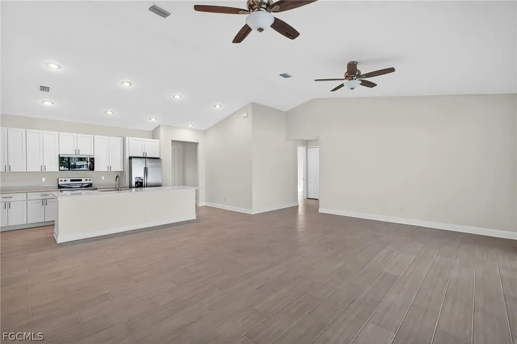 1141 SE 35th Street Cape Coral FL 33904