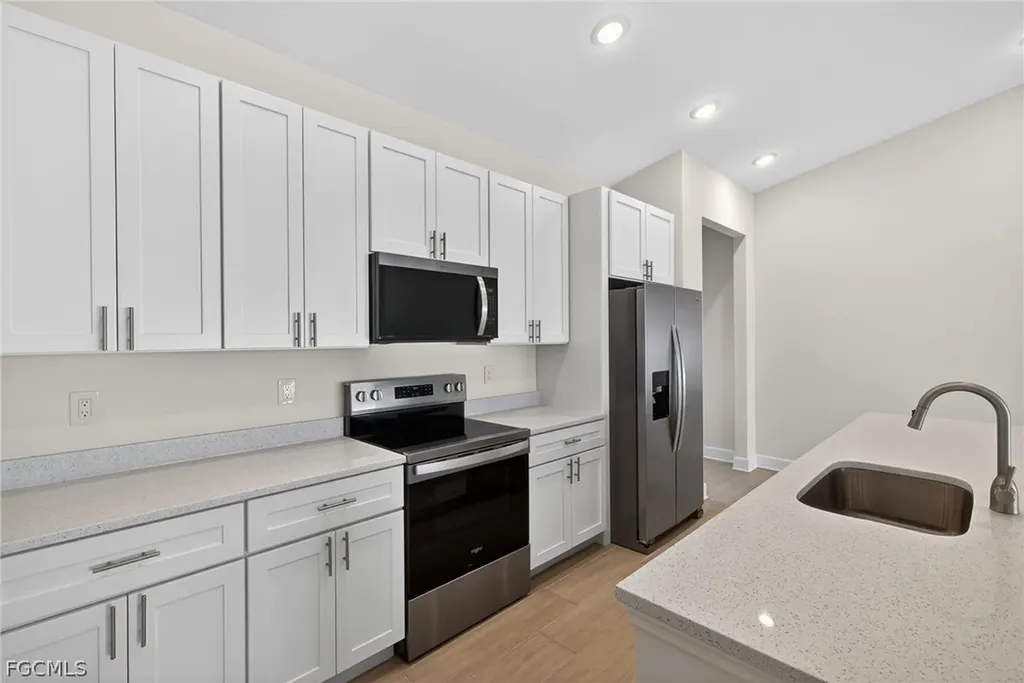 1141 SE 35th Street Cape Coral FL 33904