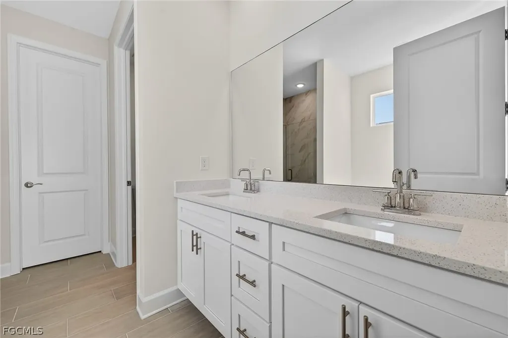 1141 SE 35th Street Cape Coral FL 33904