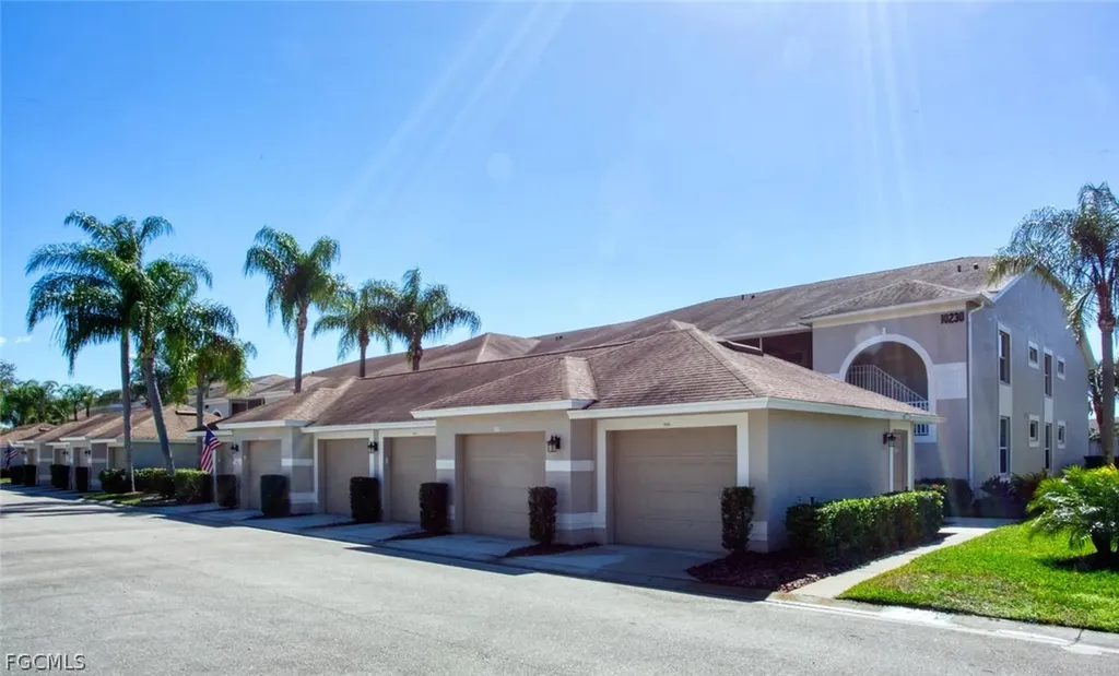 10230 Washingtonia Palm Way Fort Myers FL 33966