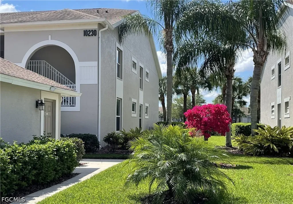 10230 Washingtonia Palm Way Fort Myers FL 33966