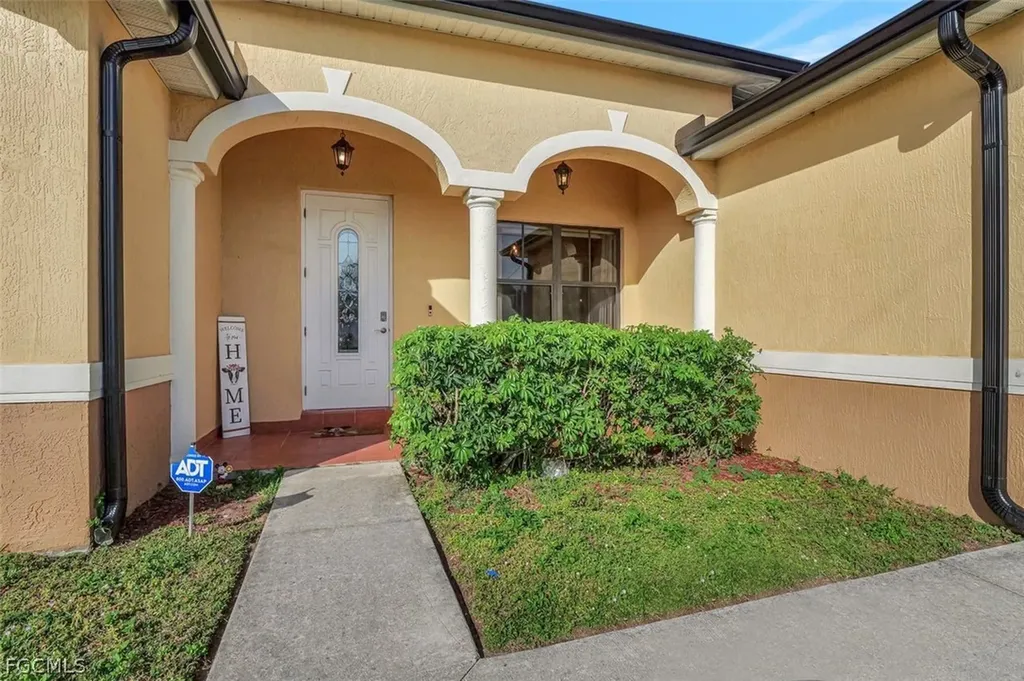 3806 35th Street SW Lehigh Acres FL 33976