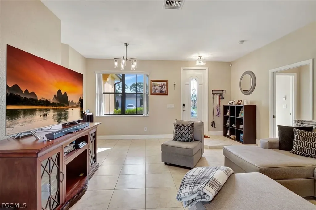 3806 35th Street SW Lehigh Acres FL 33976