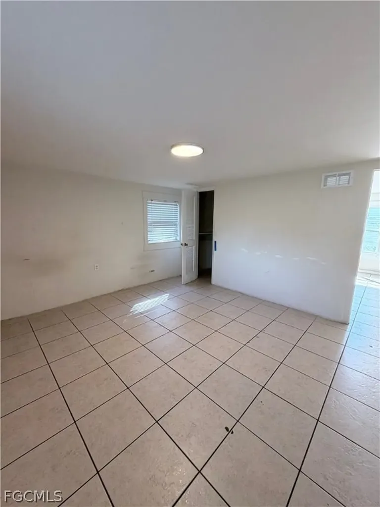 3768 Desoto Avenue Fort Myers FL 33916