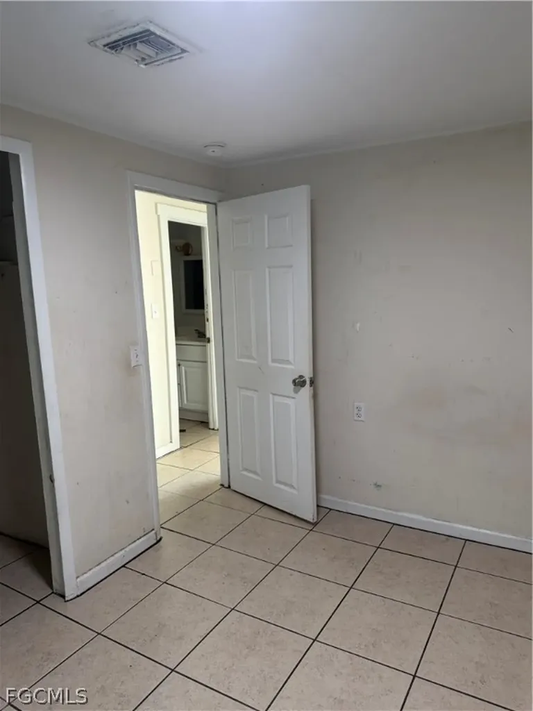 3768 Desoto Avenue Fort Myers FL 33916