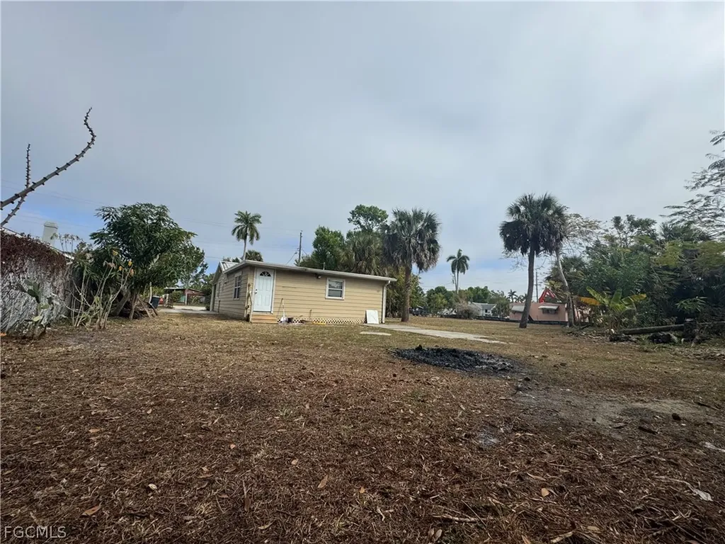 3768 Desoto Avenue Fort Myers FL 33916