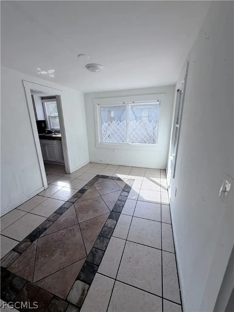 3768 Desoto Avenue Fort Myers FL 33916