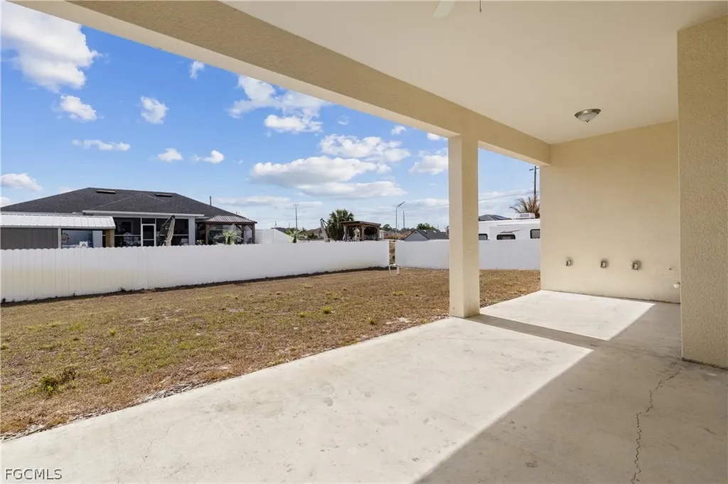 2919 23rd Street SW Lehigh Acres FL 33976