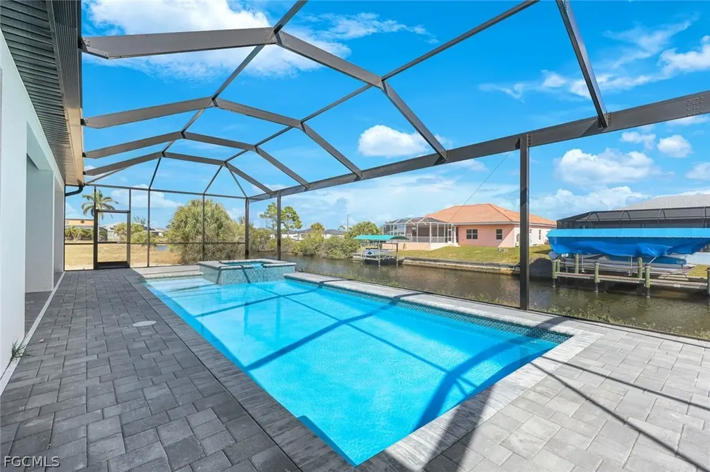 1925 NW 34th Place Cape Coral FL 33993