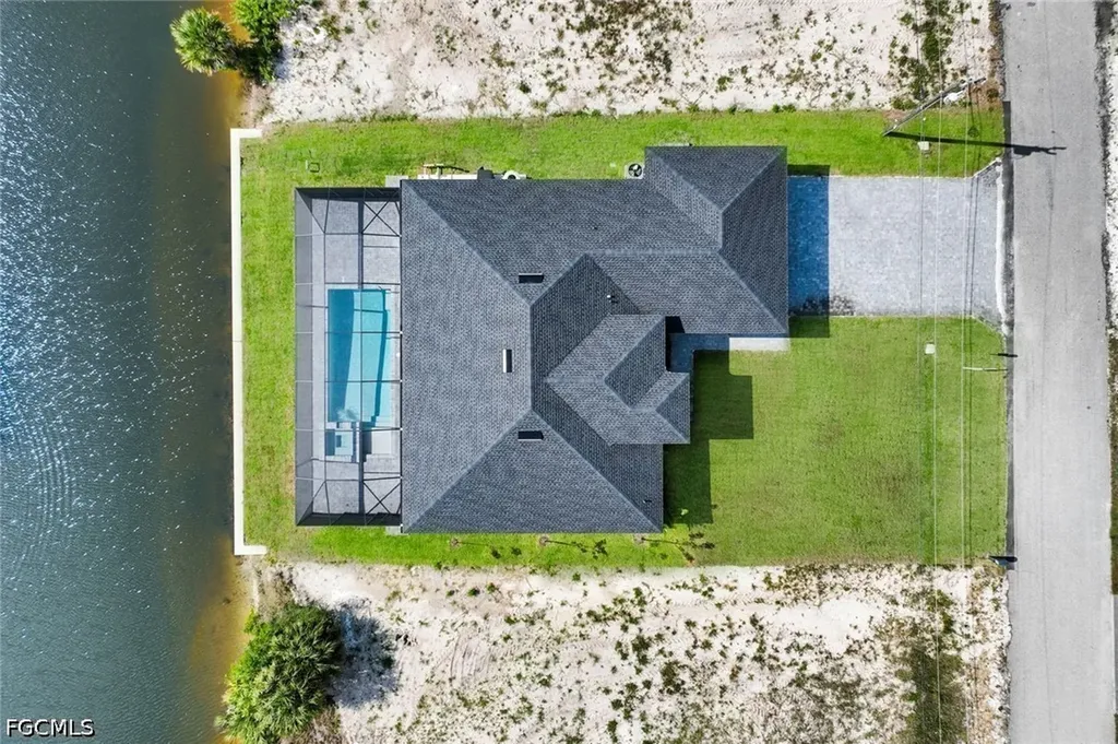 1925 NW 34th Place Cape Coral FL 33993